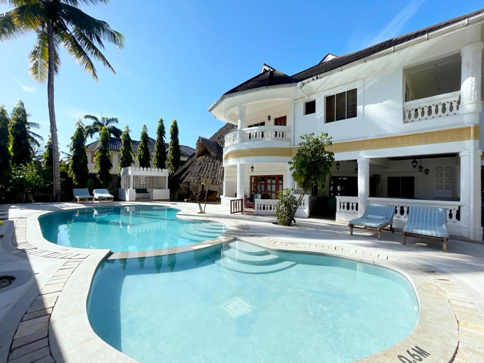 Tahira Villa Diani Beach Bagian luar foto